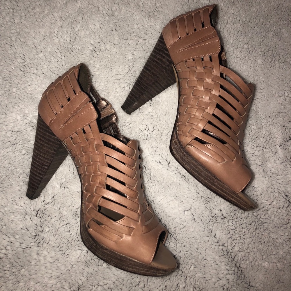 Banana republic stacked heels size 7